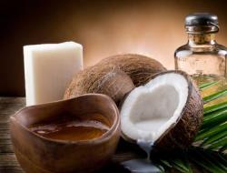 बालों के लिए नारियल का तेल: भूरे रंग की शक्ति, ठहराव, मास्क के लिए व्यंजन शुद्ध रूप में बालों के लिए नारियल का तेल